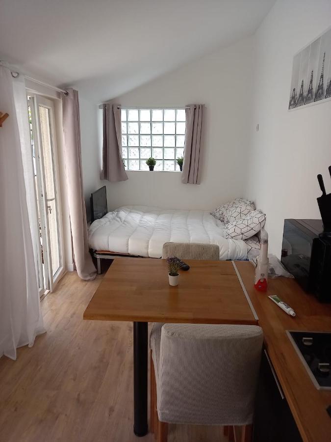 Studio Avec Terrasse Paris Sud Вильжюиф Экстерьер фото